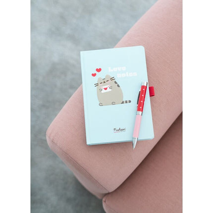 Cuaderno A5 premium boligrafo proyector Purrfect Love Pusheen