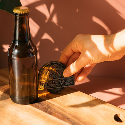 Iman abrebotellas Jurassic Park